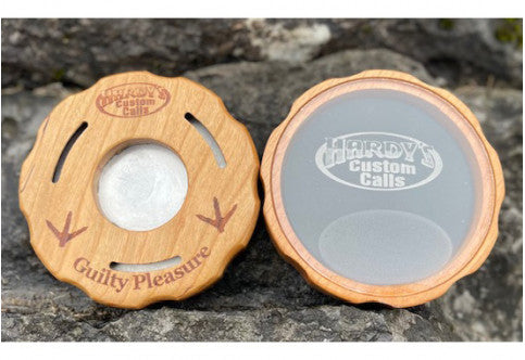 Hardys Guilty Pleasure 2 in 1 Crystal And Aluminum Call