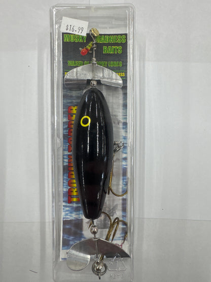 Musky Madness Trophy Topper