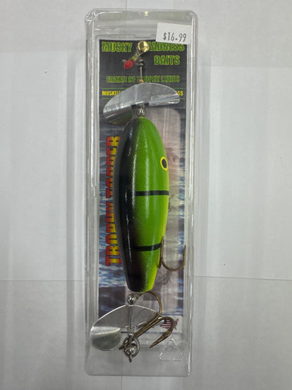 Musky Madness Trophy Topper