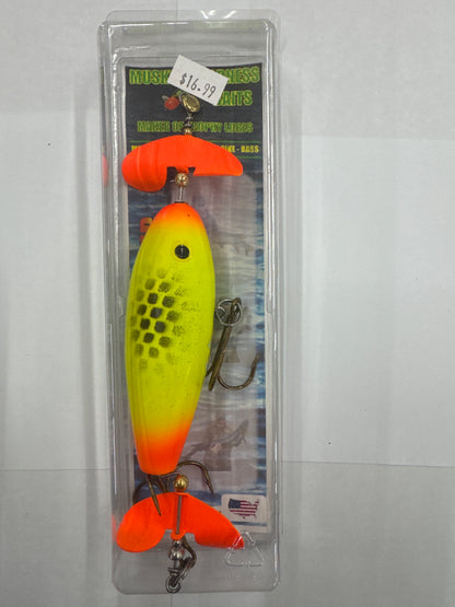 Musky Madness Trophy Topper